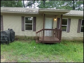 Building Photo - 264 Glenna Ln