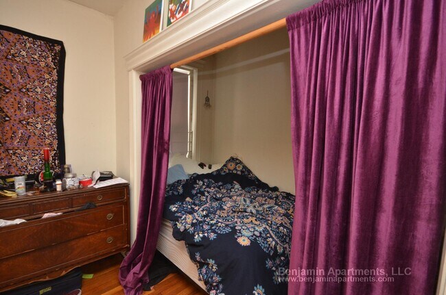 Building Photo - 5 Walbridge St