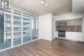 Building Photo - 15 Baseball Pl