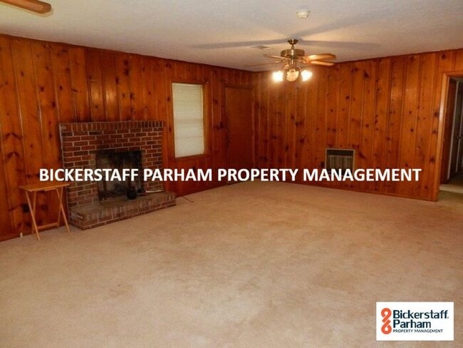 Building Photo - Wonderful Home With Lots Of Charm. Located...