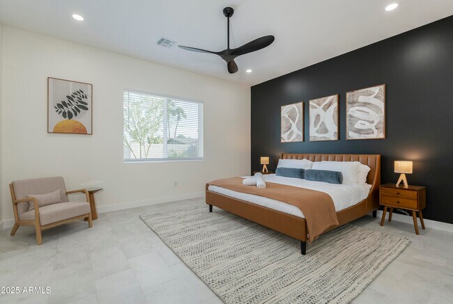 Foto del edificio - 5049 E Shaw Butte Dr