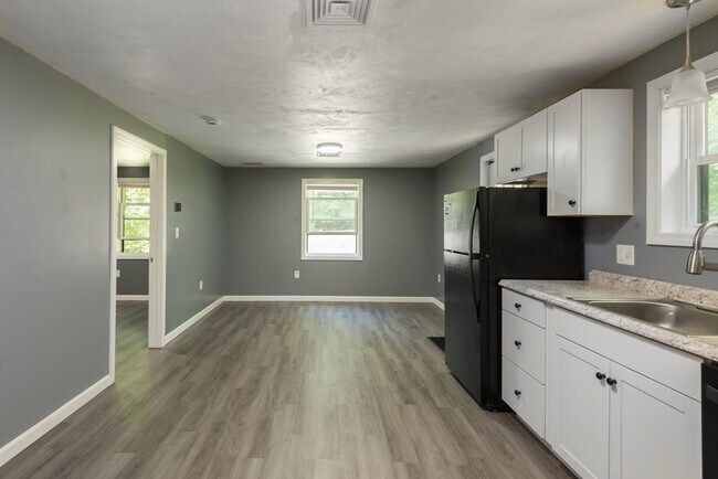 Foto del edificio - 483 Liberty St