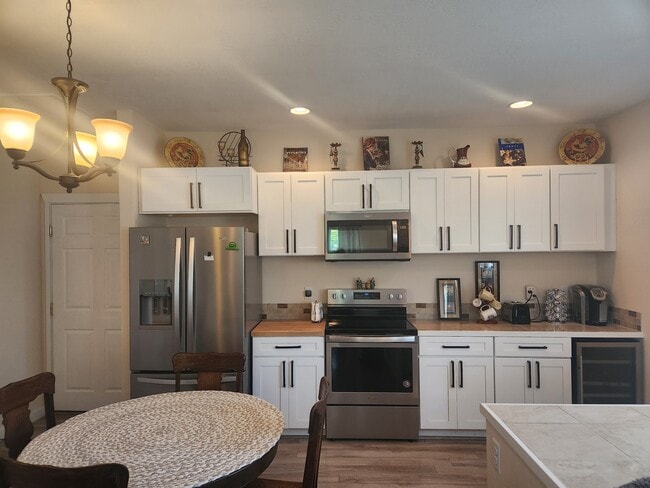 Foto del edificio - 1034 SE Hamilton Rd