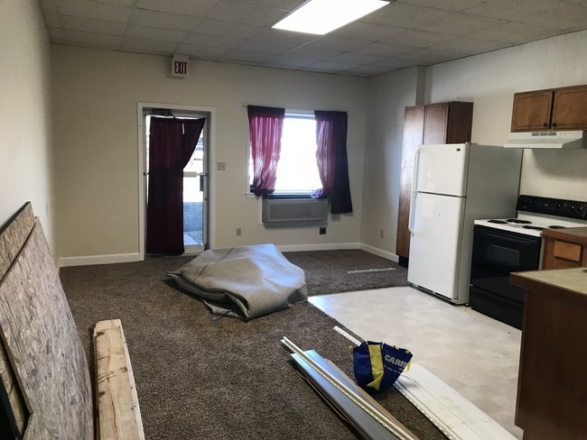 Interior Photo - 21720 Great Mills Rd