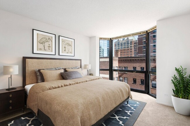 Foto del edificio - 1121 N Dearborn St