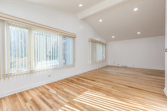 Foto del edificio - 8606 Lillibet Terrace