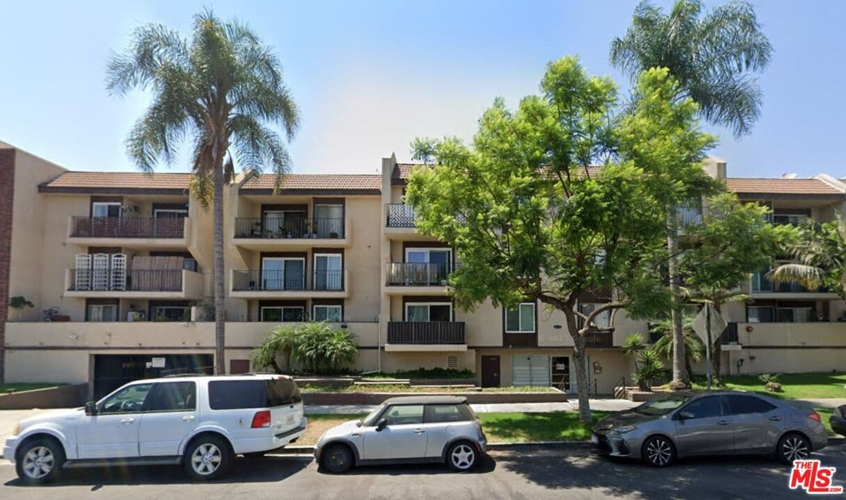 Primary Photo - 433 S Manhattan Pl