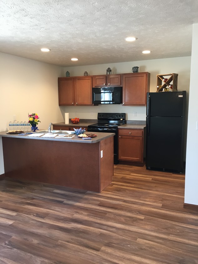 Open Kitchen - 509 4th N St