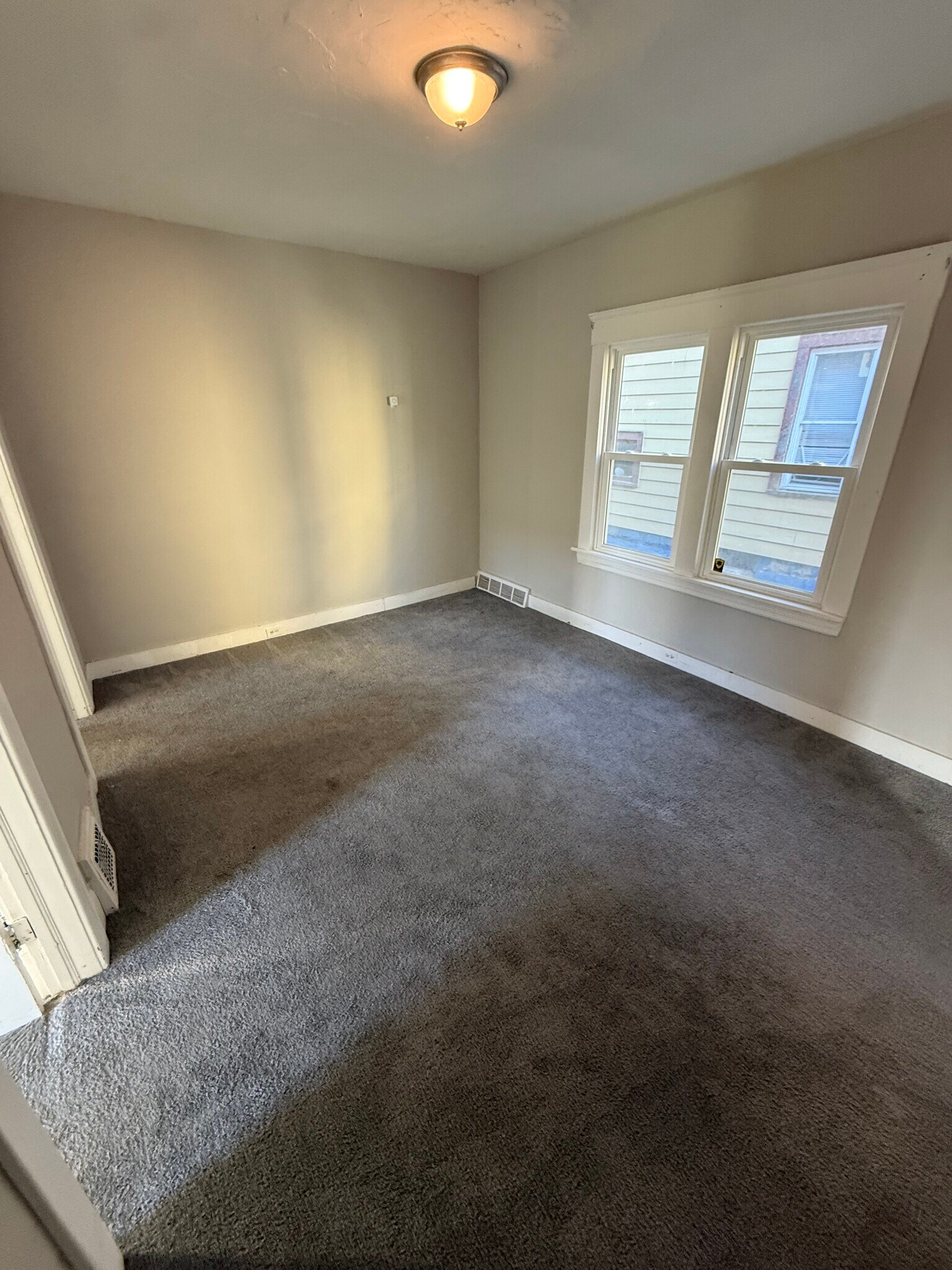 10303 Sophia Ave Cleveland, OH 44104 – photo 5