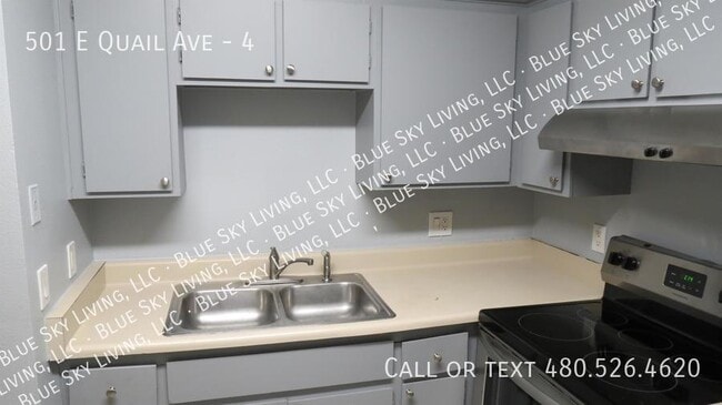 Building Photo - 501 E Quail Ave