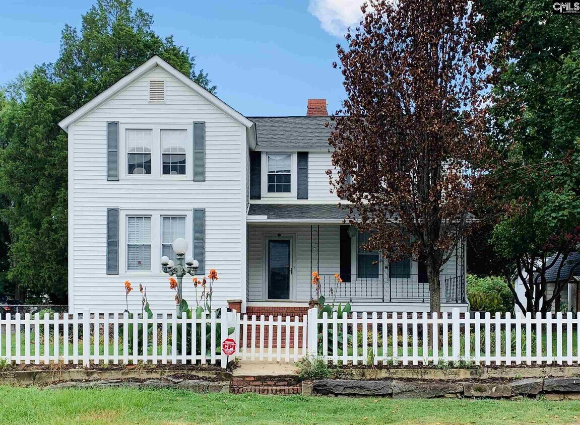 Primary Photo - 301 Court Ave