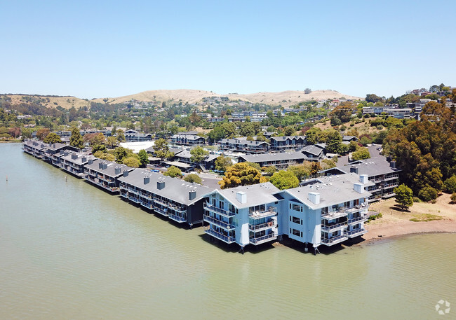 Foto del edificio - The Cove at Tiburon