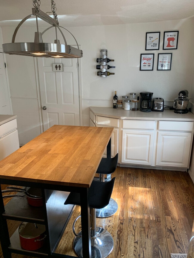 Building Photo - 3930 N Williams St