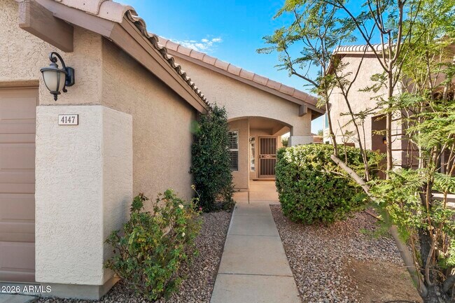 Foto del edificio - 4147 E Coolbrook Ave