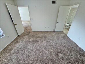 Building Photo - 555 E Silverado Ranch Blvd