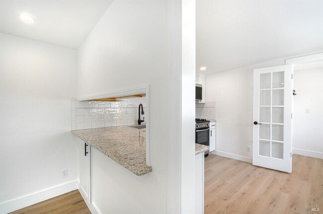 Building Photo - 810 Brush Creek Rd