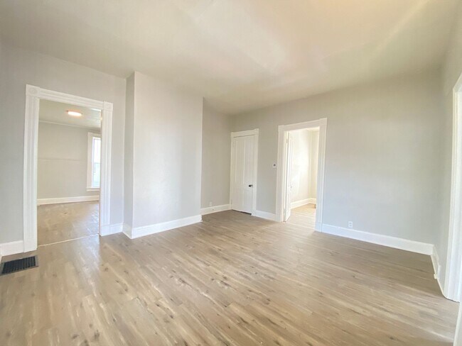 Foto del edificio - 323 Harrison St