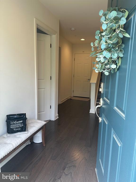 Foto del edificio - 7302 Wood Trail Dr