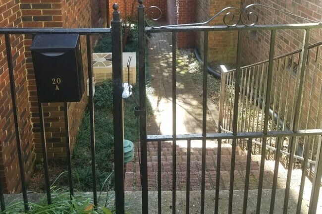 The gate and the mail box, the stairs - 20 Gibbes Ct