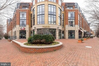 Building Photo - 520 John Carlyle St