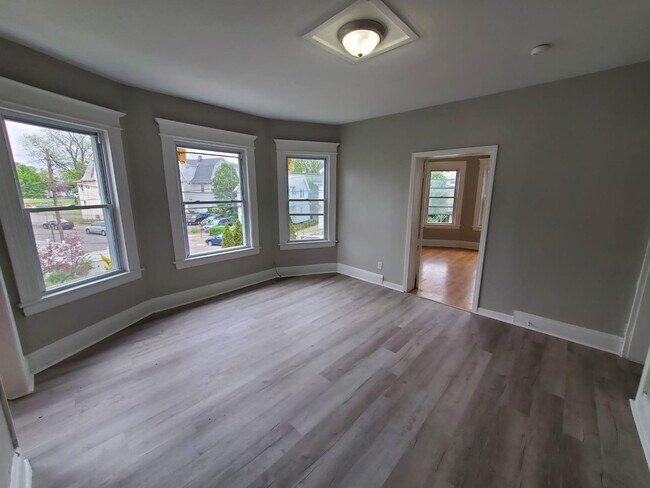 Foto del edificio - 277 Cottage St