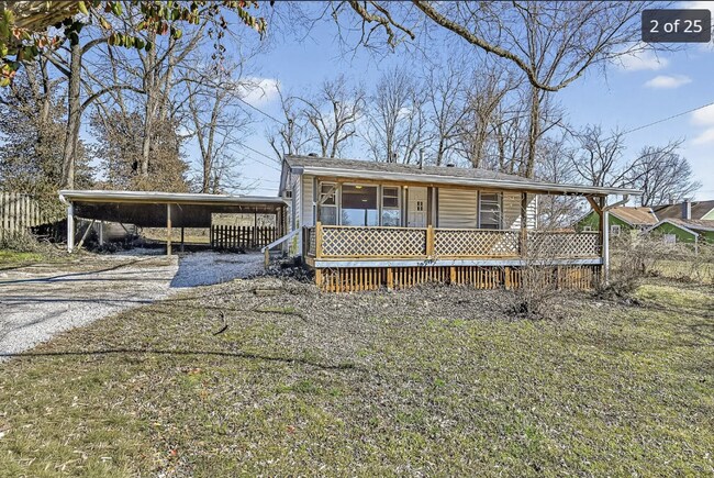 Foto del edificio - 3-Bedroom Home + Bonus Room in SE Springfield