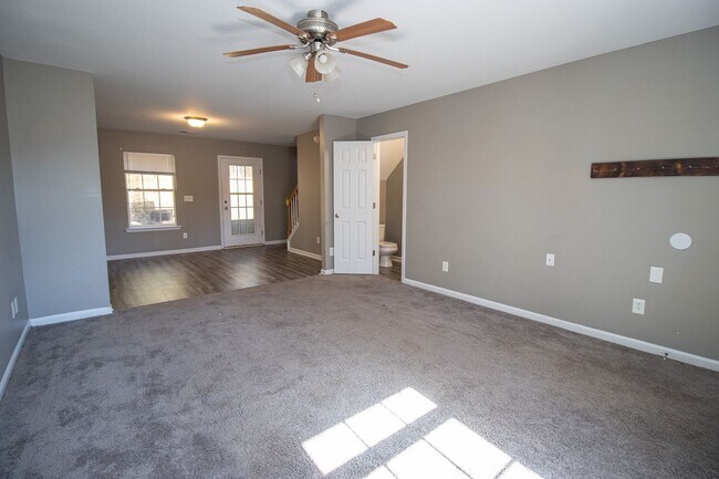 Foto del edificio - 101 Saskatoon Dr