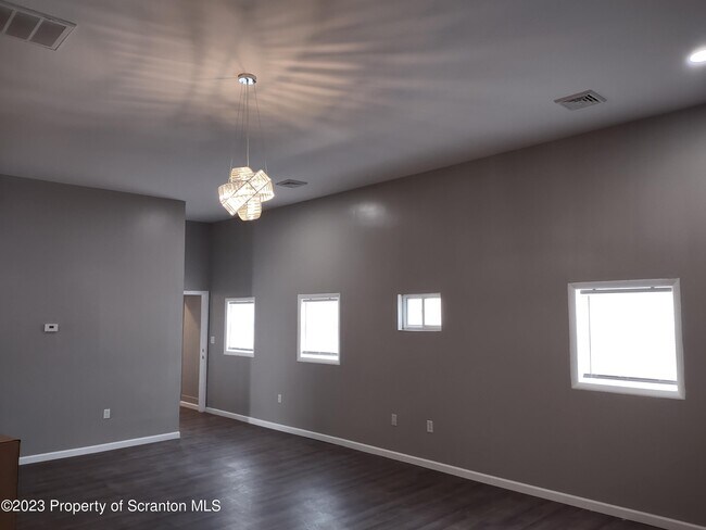 Building Photo - 1106 Myers Ave