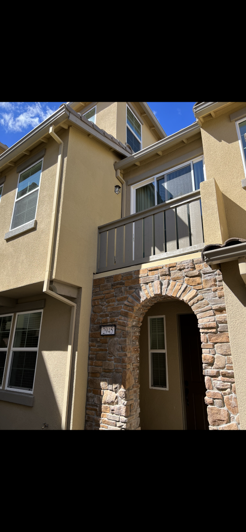 Foto del edificio - Provence Townhome - Natomas