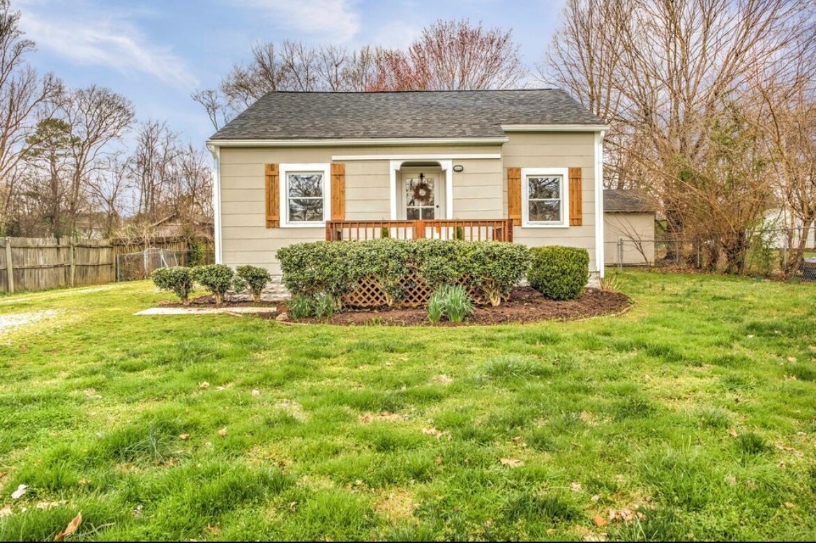 Primary Photo - 3909 Whedbee Dr