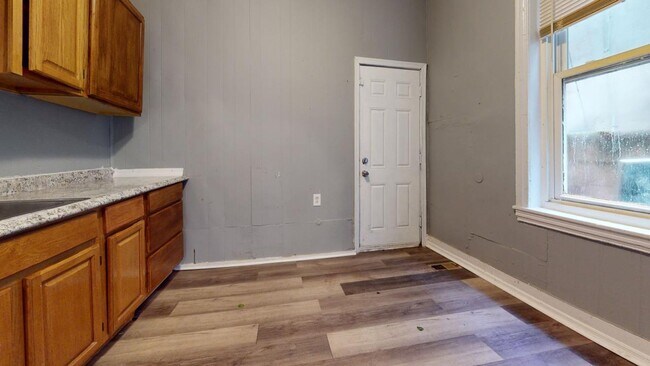 Foto del edificio - CHECK IT OUT! 3BR FOR RENT w/YARD **PHA OK**