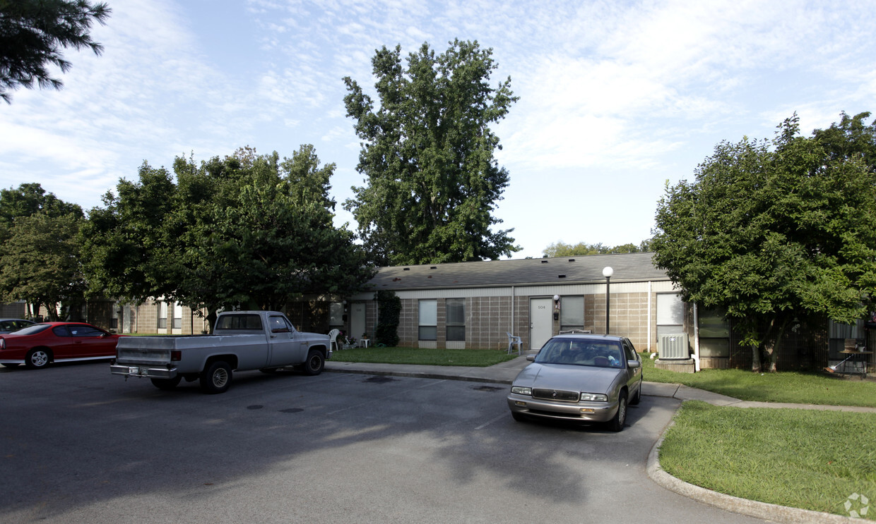 304 Locust St - Spring Place Apartments - Spring Place Apartments