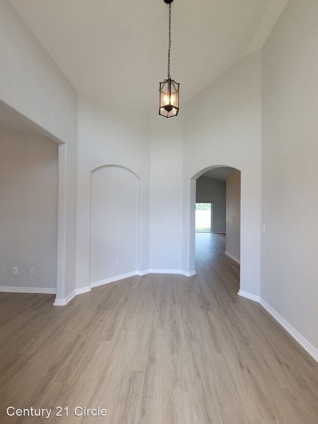 Building Photo - 3 br, 2 bath House - 8285 Peak Ave.