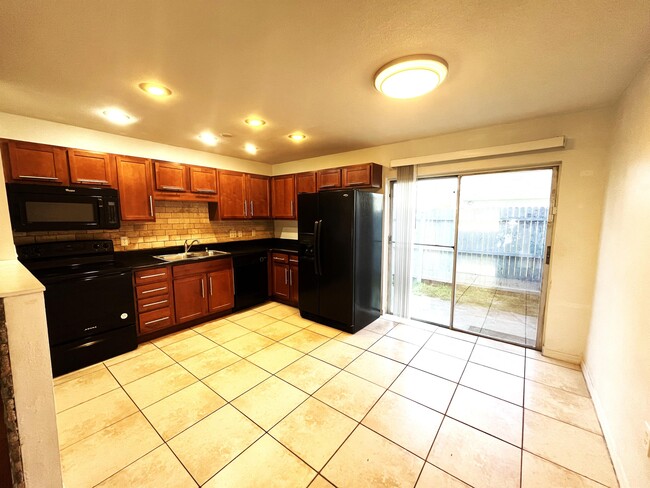 Photo - 1918 Conway Rd Townhome