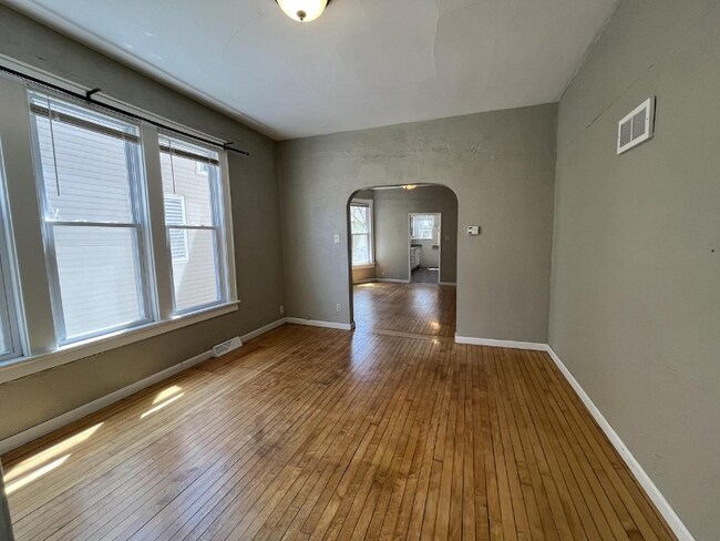 Foto del edificio - 923 E Clarke St