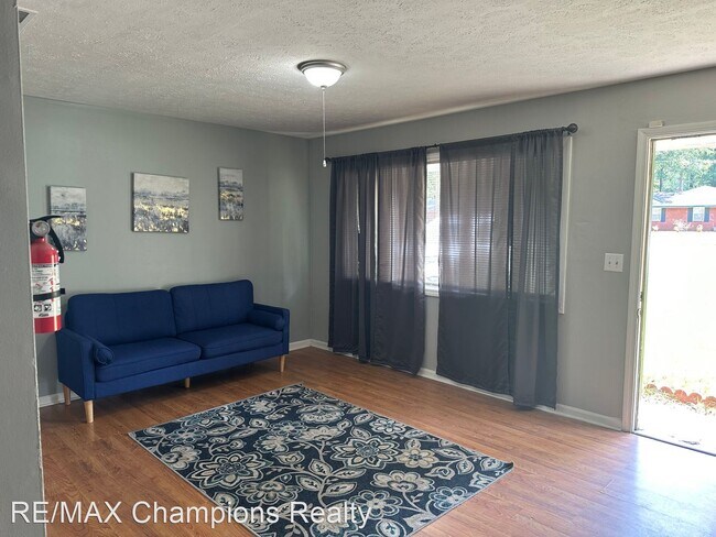 Building Photo - 3 br, 1 bath House - 1361 Kevin Ct