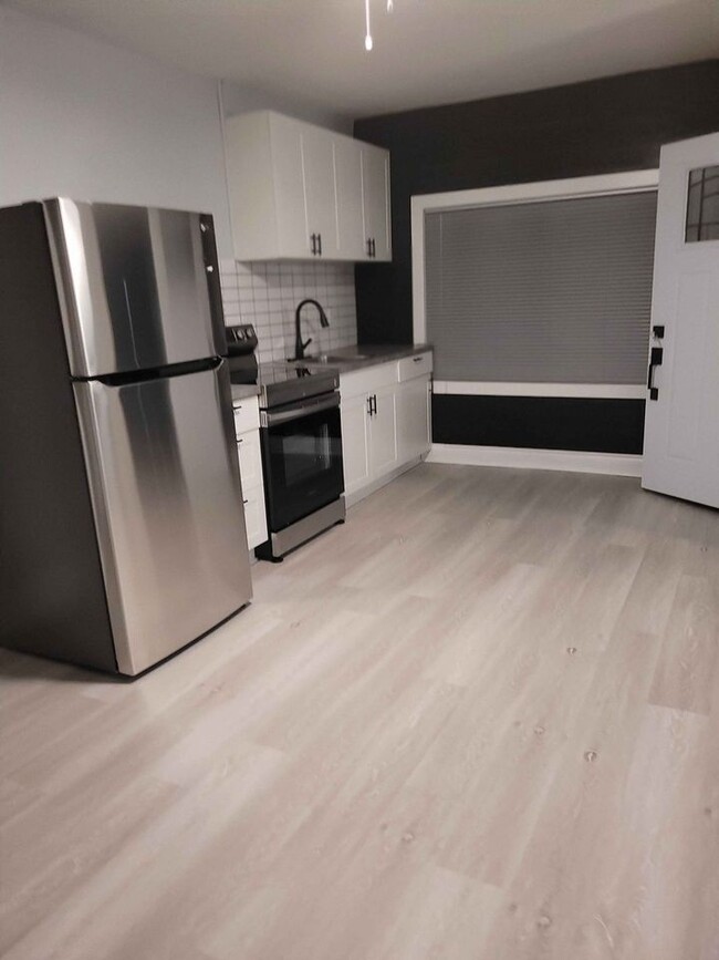 Kitchen and Living Room (Open concept) - 109 Barrie Av