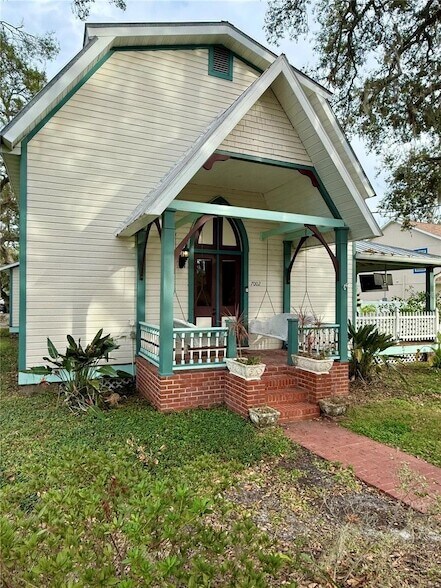 Foto del edificio - 7002 S Shamrock Rd