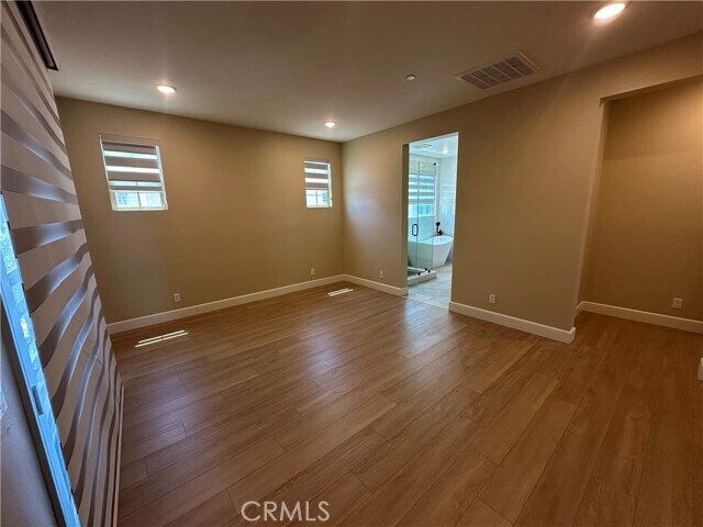 Foto del edificio - 12310 Primrose Ave