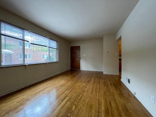 Foto del edificio - 1500 King Ave