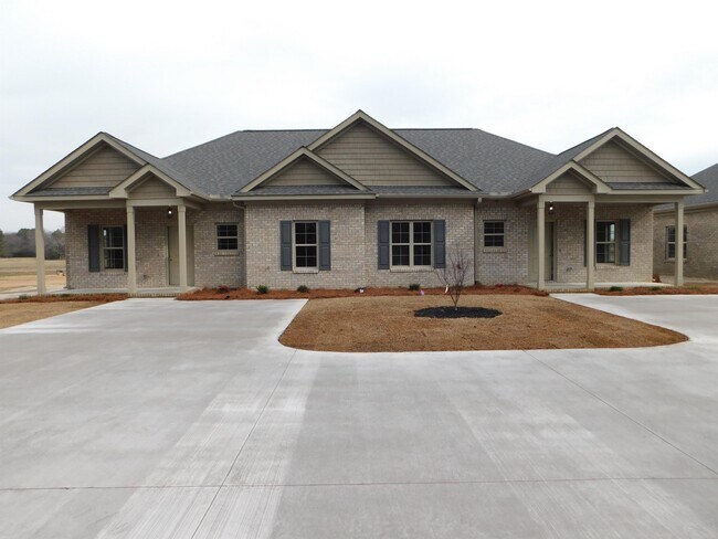 Foto del edificio - 434 Lancaster Rd