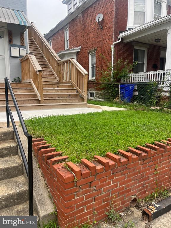 Building Photo - 809 Mulberry Ave