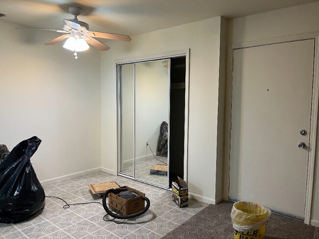 Building Photo - 34630 Clarkson Dr W