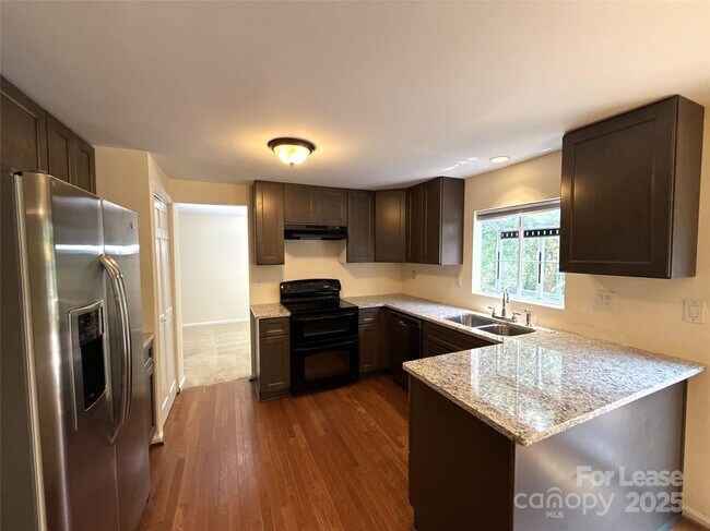 Foto del edificio - 6616 Wannamaker Ln