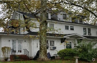 Building Photo - 251 W White Horse Pike