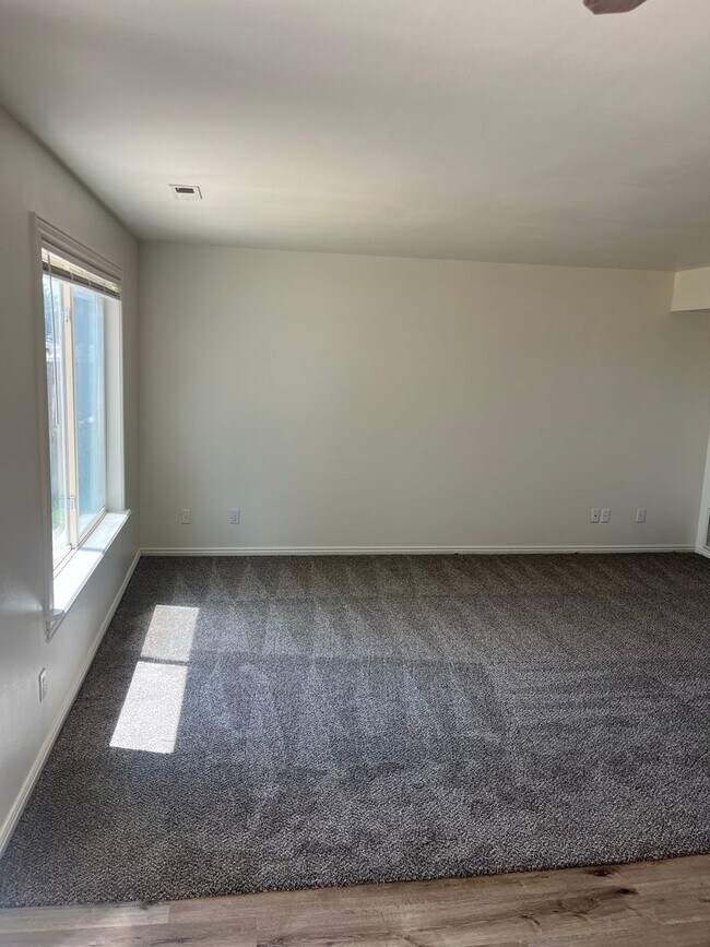 Foto del edificio - Baggs Pleasant Grove Duplex