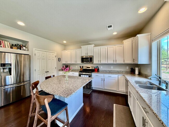 Foto del edificio - Stunning 3-Bed, 2.5-Bath Home in Banning Lewis Ranch