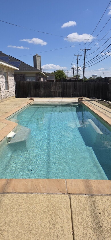 Beautifully Updated Arlington Home with Po... - Beautifully Updated Arlington Home with Po...