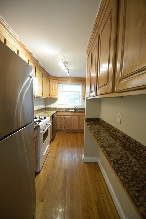 37 Arcadia Ave, Dedham, MA 02026 Townhome Rentals in Dedham MA