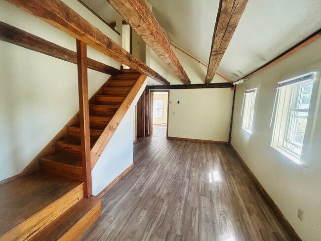 Foto del edificio - 156 Main St